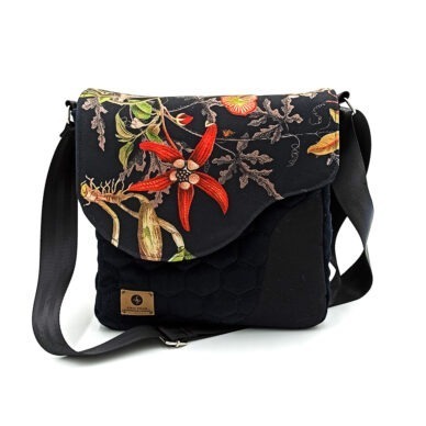 Torba listonoszka – czerń z kwiatami