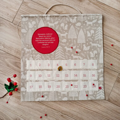 Kalendarz Adwentowy - zimowy las