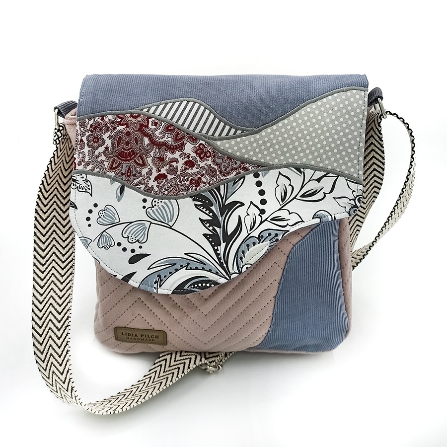 Torba listonoszka – róż z szarym pejzażem