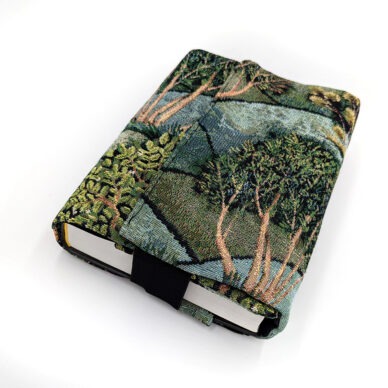 Okładka uniwersalna A5 - zielony pejzaż