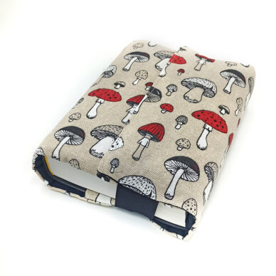 Okładka uniwersalna A5 - muchomorki