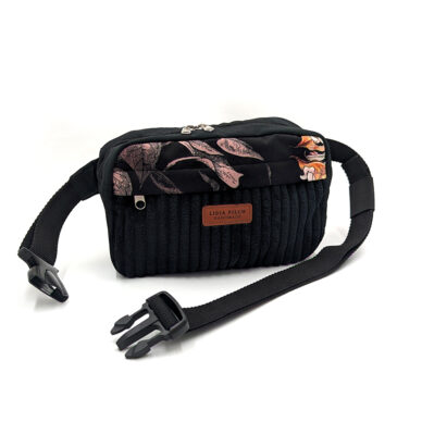 Nerka prostokątna - czarny z roślinnym motywem