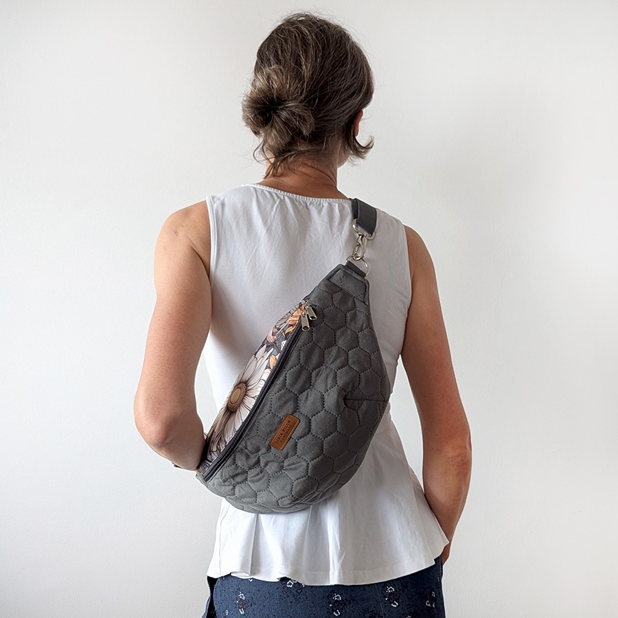 Nerka XL - grafit ze słonecznikami - obrazek 4