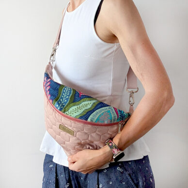 Nerka XL - róż z niebieskimi liśćmi