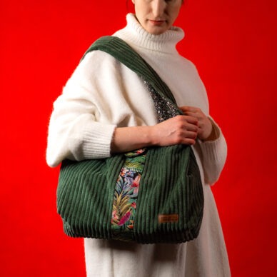 Torba na ramię - zielony sztruks z fantazyjnym motywem