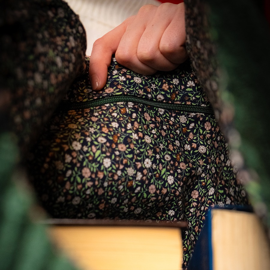 Torba na ramię - zielony sztruks z fantazyjnym motywem - obrazek 9