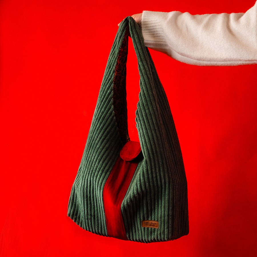 Torba na ramię - zielona z czerwienią - obrazek 2