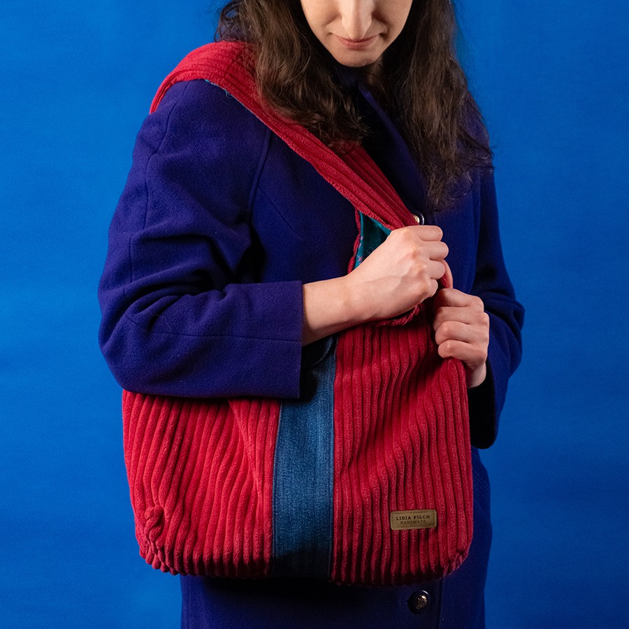 Torba na ramię - czerwony sztruks - obrazek 5
