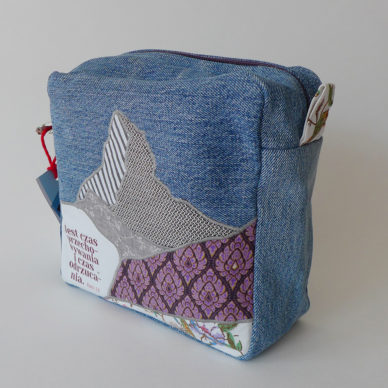 Kosmetyczka mała z aplikacją - góra