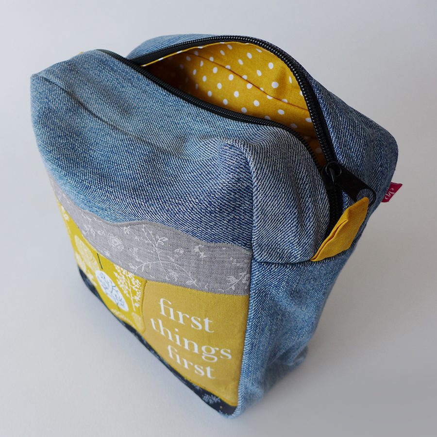 Kosmetyczka mała z aplikacją - las - obrazek 4