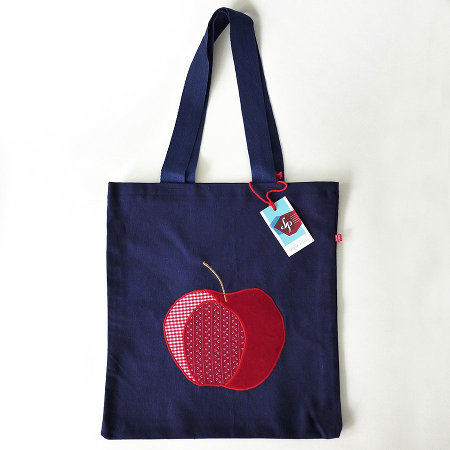 Torba z haftem i aplikacją – jabłko